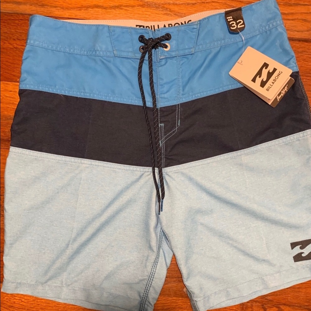 Billabong Tribong X Boardshorts Size 32 NEW MEN